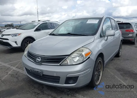 2011 Nissan Versa 1.8S z USA, uszkodzony, nr VIN 3N1BC1CP7BL426176
